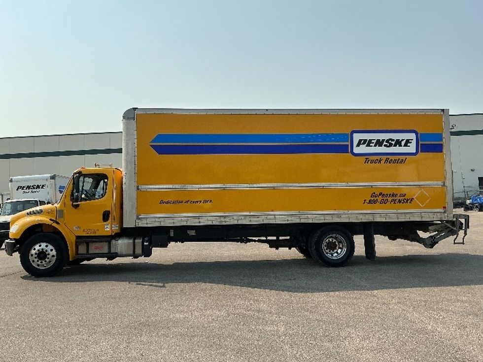 Medium Duty Box Truck-Light and Medium Duty Trucks-Freightliner-2019-M2-Calgary-AB-320,111\n\t\tkm-$ 55,250 - Image 4
