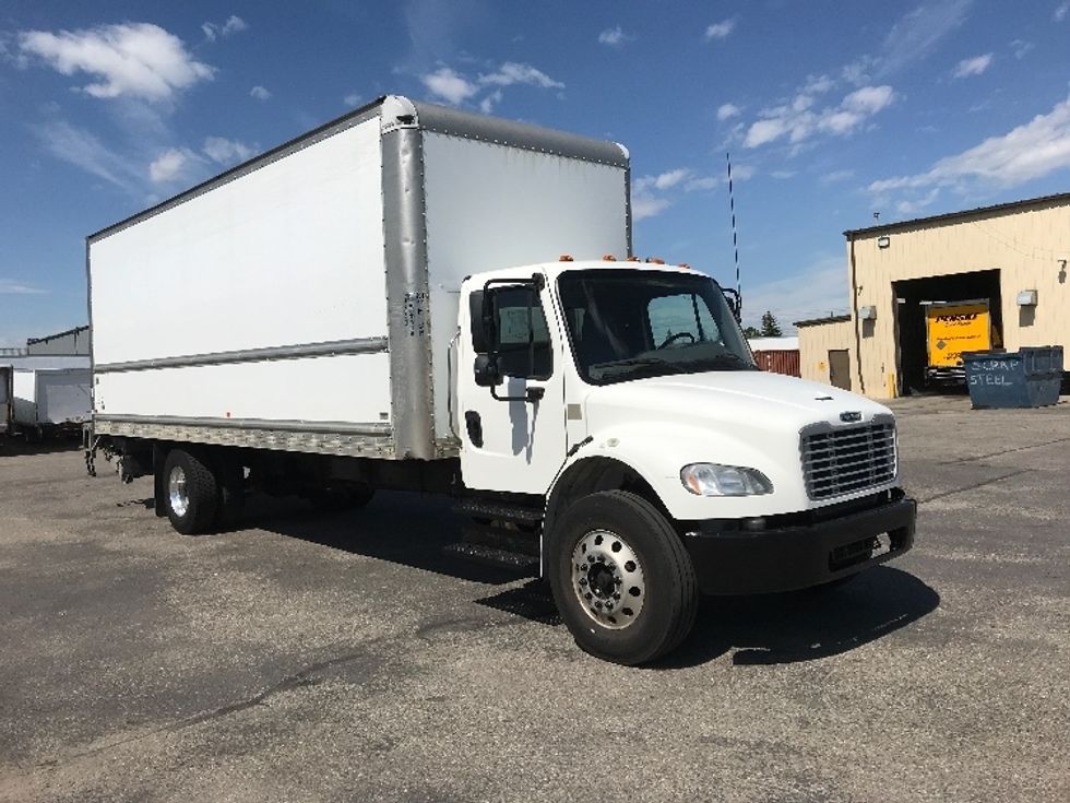 Medium Duty Box Truck-Light and Medium Duty Trucks-Freightliner-2019-M2-Calgary-AB-363,283\n\t\tkm-$ 55,250 - Image 1