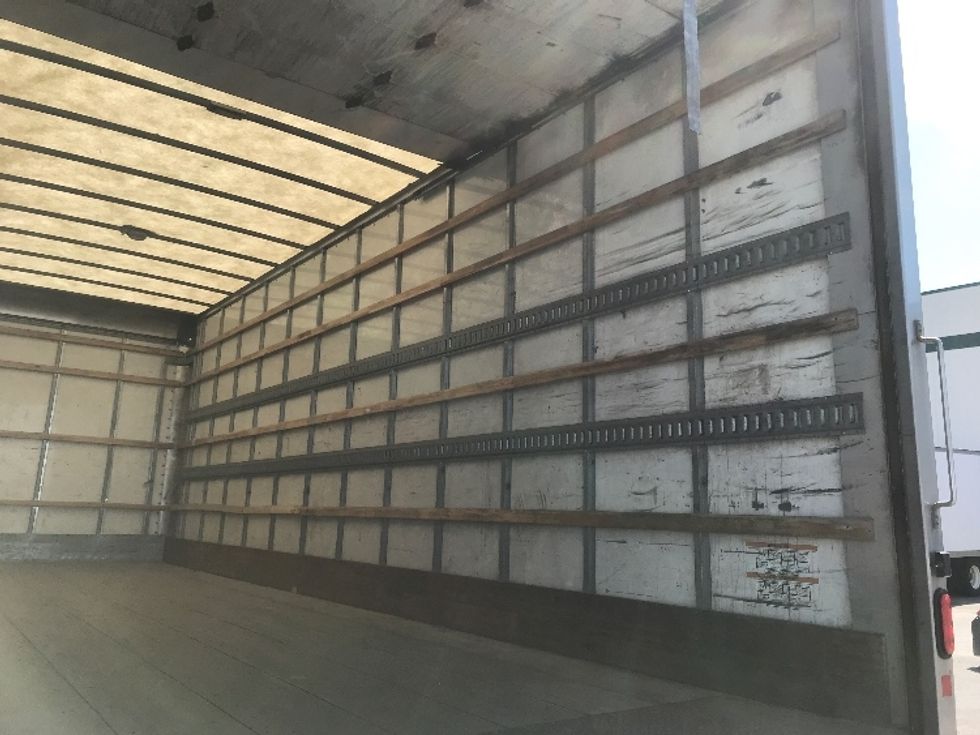 Medium Duty Box Truck-Light and Medium Duty Trucks-Freightliner-2019-M2-Calgary-AB-363,283\n\t\tkm-$ 55,250 - Image 12