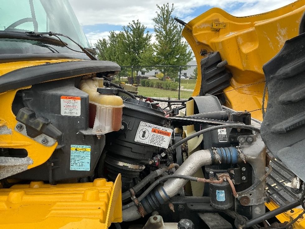 Medium Duty Box Truck-Light and Medium Duty Trucks-Freightliner-2019-M2-Cambridge-ON-322,981\n\t\tkm-$ 57,500 - Image 23