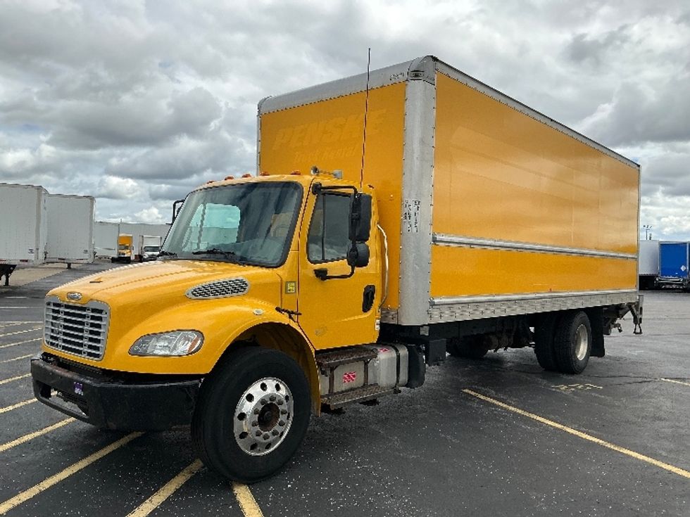 Medium Duty Box Truck-Light and Medium Duty Trucks-Freightliner-2019-M2-Cambridge-ON-322,981\n\t\tkm-$ 57,500 - Image 3