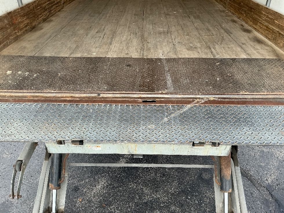 Medium Duty Box Truck-Light and Medium Duty Trucks-Freightliner-2019-M2-Cambridge-ON-353,091\n\t\tkm-$ 56,500 - Image 10