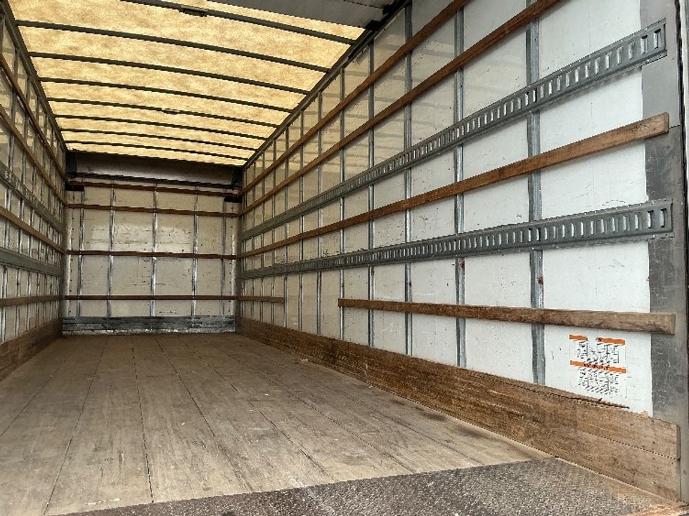 Medium Duty Box Truck-Light and Medium Duty Trucks-Freightliner-2019-M2-Cambridge-ON-353,091\n\t\tkm-$ 56,500 - Image 12