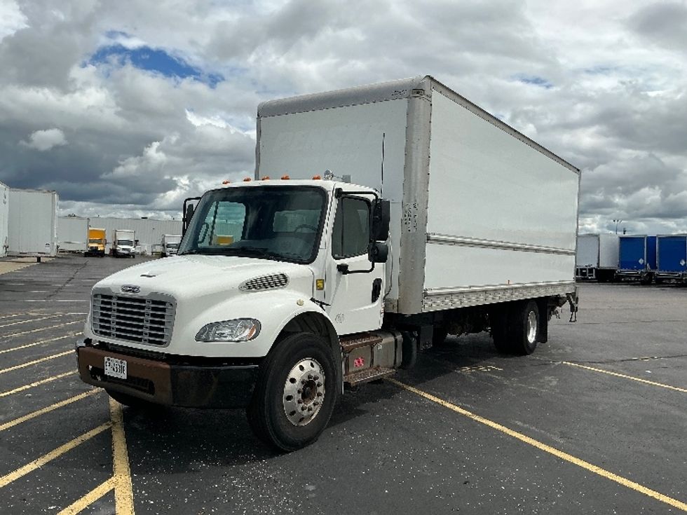 Medium Duty Box Truck-Light and Medium Duty Trucks-Freightliner-2019-M2-Cambridge-ON-353,091\n\t\tkm-$ 56,500 - Image 3
