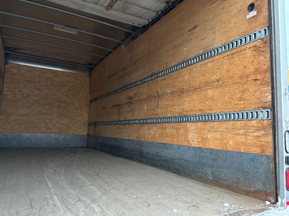 Medium Duty Box Truck-Light and Medium Duty Trucks-Freightliner-2019-M2-Cambridge-ON-371,729\n\t\tkm-$ 48,250 - Image 12