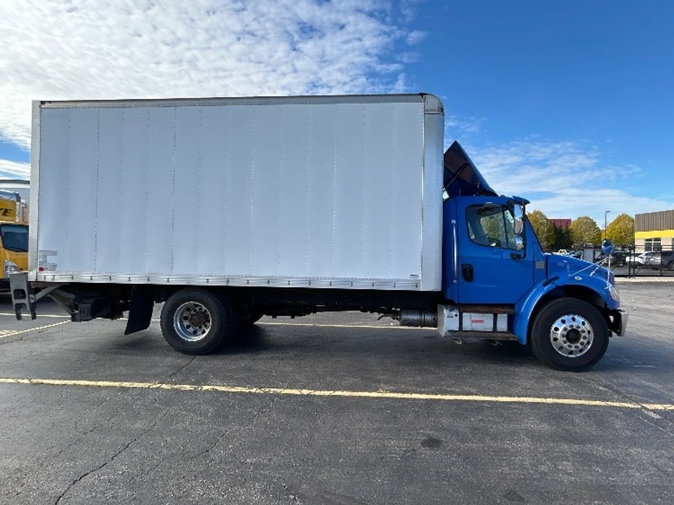 Medium Duty Box Truck-Light and Medium Duty Trucks-Freightliner-2019-M2-Cambridge-ON-371,729\n\t\tkm-$ 48,250 - Image 15