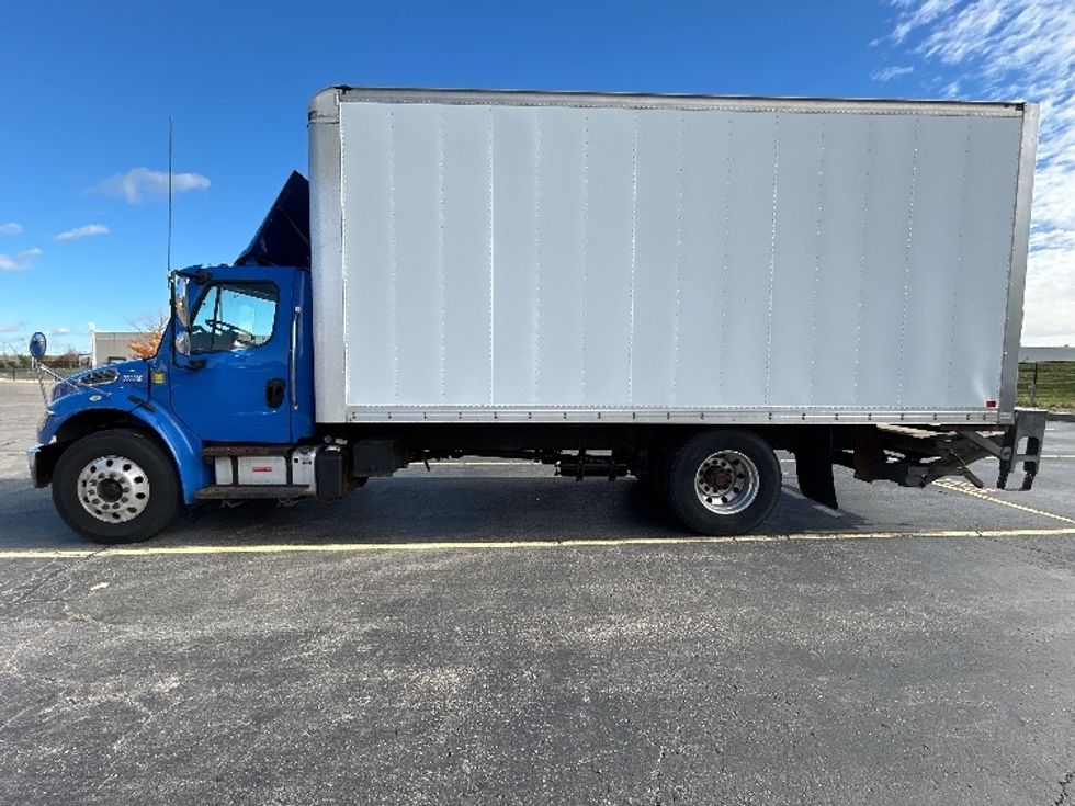 Medium Duty Box Truck-Light and Medium Duty Trucks-Freightliner-2019-M2-Cambridge-ON-371,729\n\t\tkm-$ 48,250 - Image 9