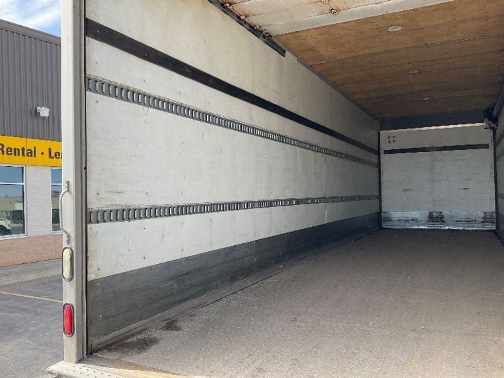 Medium Duty Box Truck-Light and Medium Duty Trucks-Freightliner-2019-M2-Cambridge-ON-422,732\n\t\tkm-$ 37,750 - Image 11