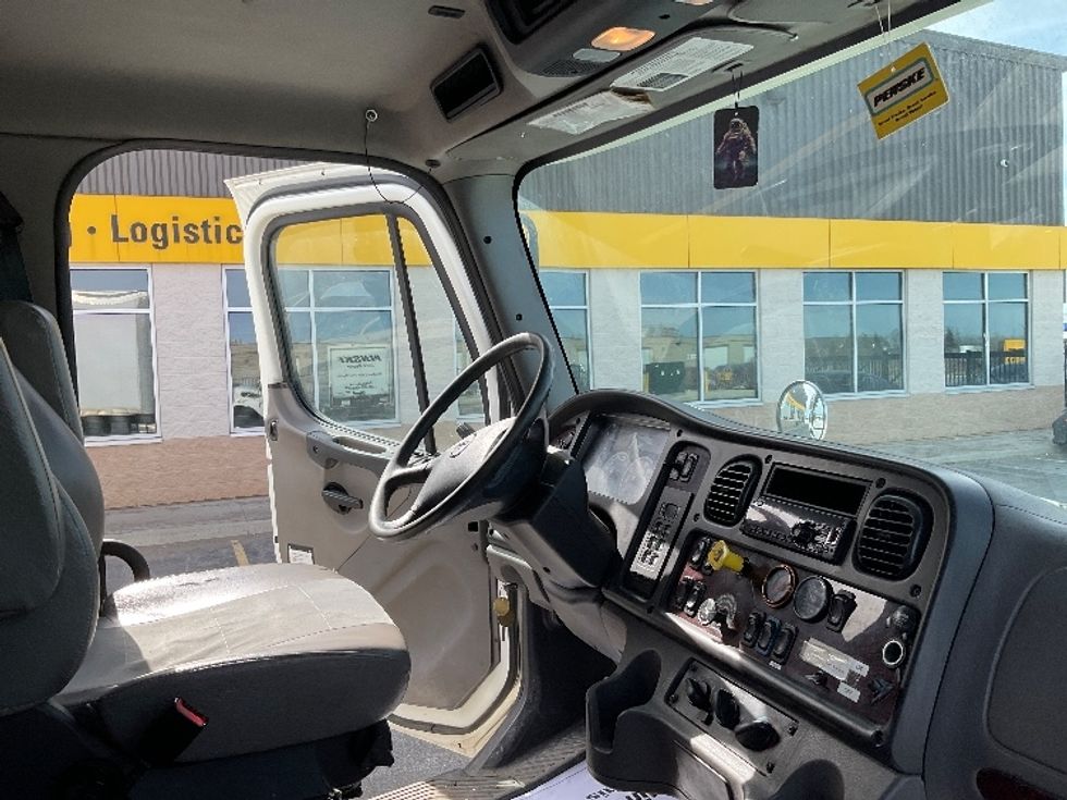 Medium Duty Box Truck-Light and Medium Duty Trucks-Freightliner-2019-M2-Cambridge-ON-422,732\n\t\tkm-$ 37,750 - Image 22