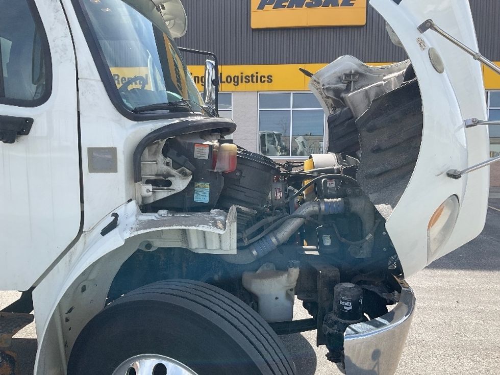 Medium Duty Box Truck-Light and Medium Duty Trucks-Freightliner-2019-M2-Cambridge-ON-422,732\n\t\tkm-$ 37,750 - Image 24