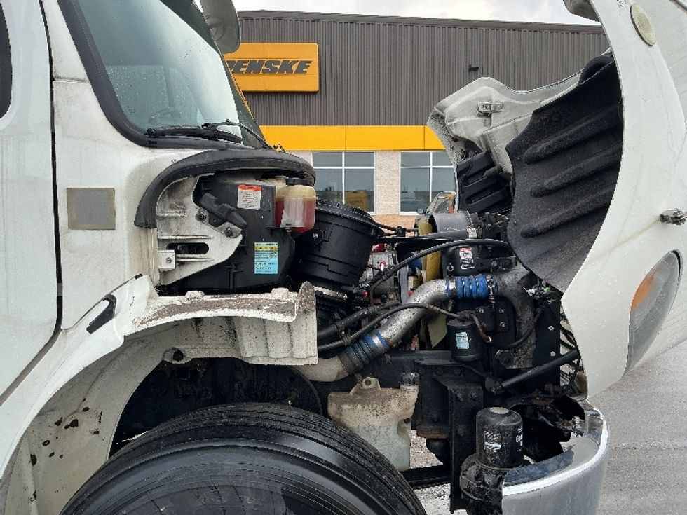 Medium Duty Box Truck-Light and Medium Duty Trucks-Freightliner-2019-M2-Cambridge-ON-443,645\n\t\tkm-$ 35,250 - Image 22