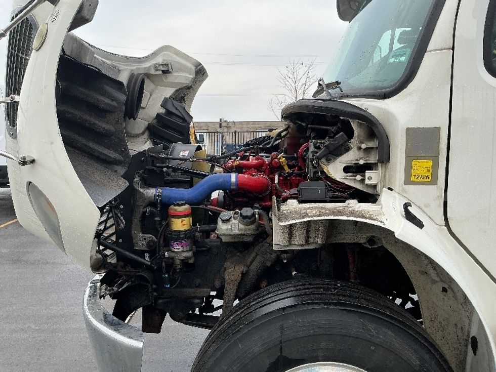 Medium Duty Box Truck-Light and Medium Duty Trucks-Freightliner-2019-M2-Cambridge-ON-443,645\n\t\tkm-$ 35,250 - Image 23