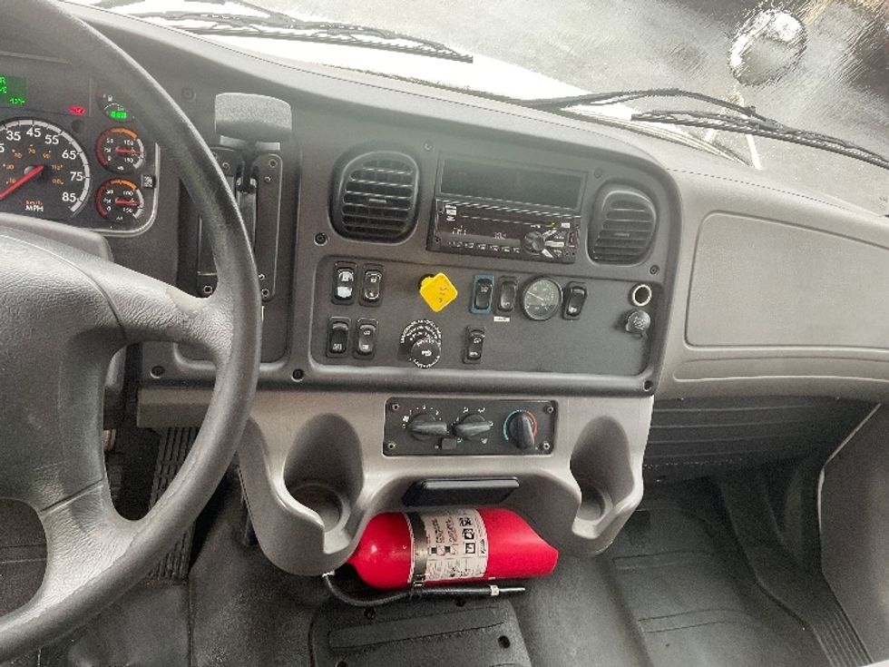 Medium Duty Box Truck-Light and Medium Duty Trucks-Freightliner-2019-M2-Canton-OH-169,442\n\t\tmiles-$ 47,500 - Image 18