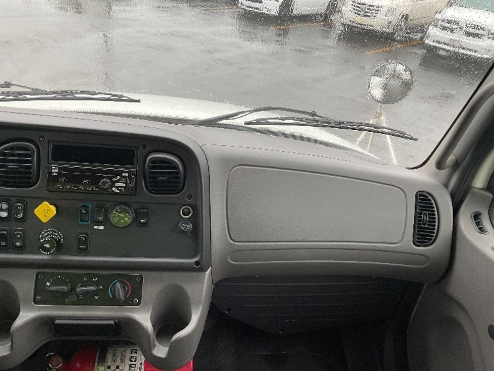 Medium Duty Box Truck-Light and Medium Duty Trucks-Freightliner-2019-M2-Canton-OH-169,442\n\t\tmiles-$ 47,500 - Image 21