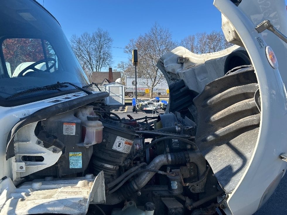 Medium Duty Box Truck-Light and Medium Duty Trucks-Freightliner-2019-M2-Canton-OH-186,124\n\t\tmiles-$ 36,000 - Image 23