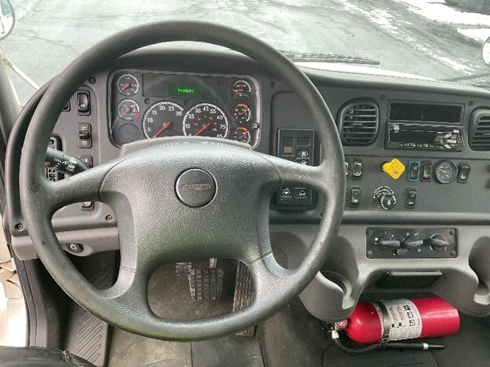 Medium Duty Box Truck-Light and Medium Duty Trucks-Freightliner-2019-M2-Canton-OH-246,402\n\t\tmiles-$ 28,000 - Image 18