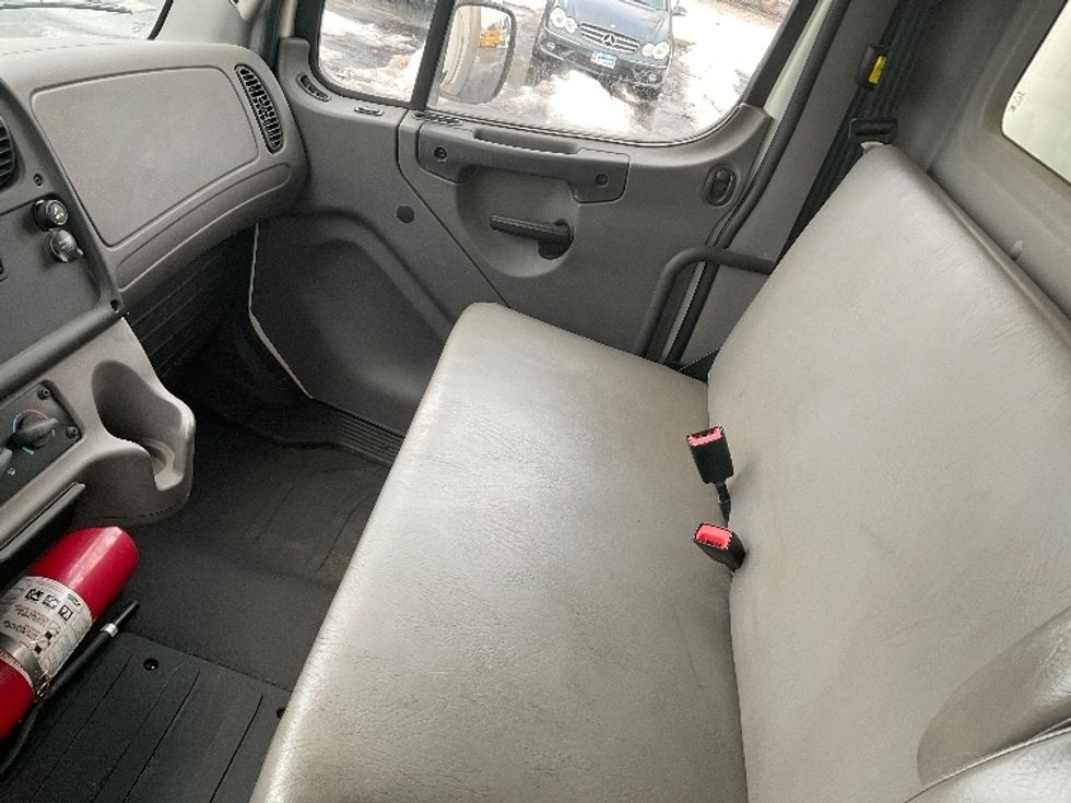 Medium Duty Box Truck-Light and Medium Duty Trucks-Freightliner-2019-M2-Canton-OH-246,402\n\t\tmiles-$ 28,000 - Image 19