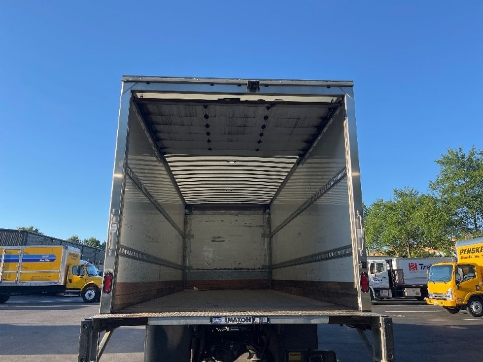 Medium Duty Box Truck-Light and Medium Duty Trucks-Freightliner-2019-M2-Capitol Heights-MD-116,619\n\t\tmiles-$ 57,750 - Image 8