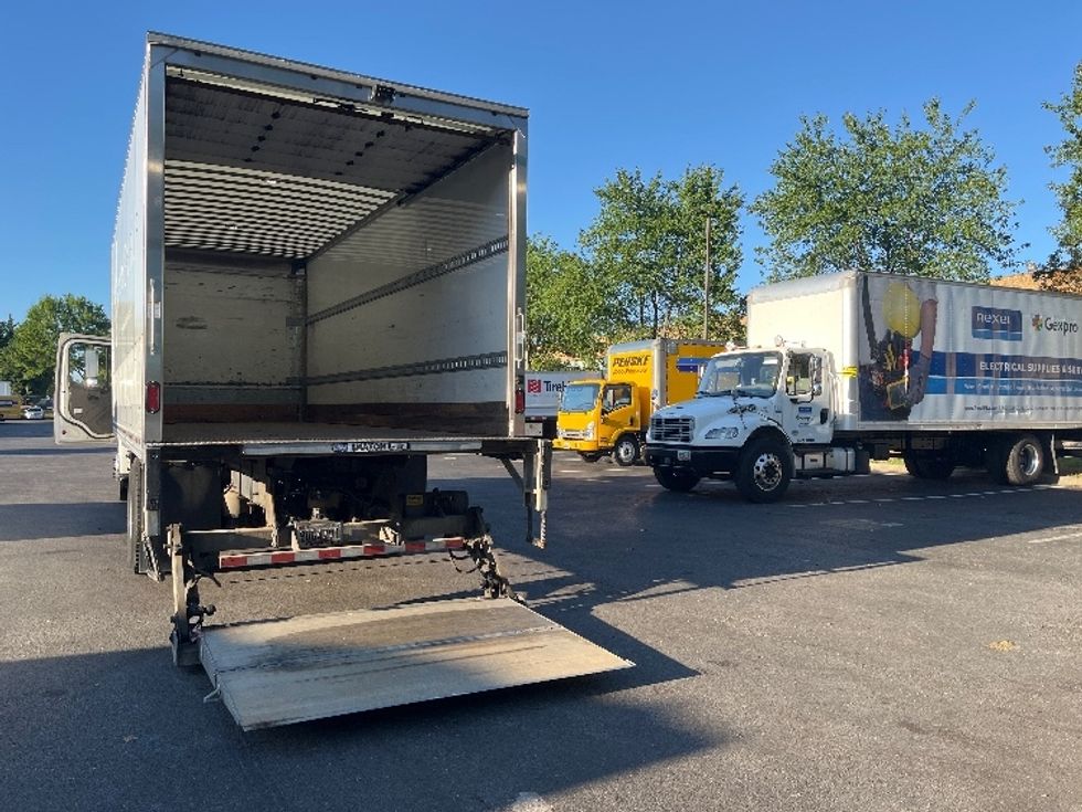 Medium Duty Box Truck-Light and Medium Duty Trucks-Freightliner-2019-M2-Capitol Heights-MD-116,619\n\t\tmiles-$ 57,750 - Image 9