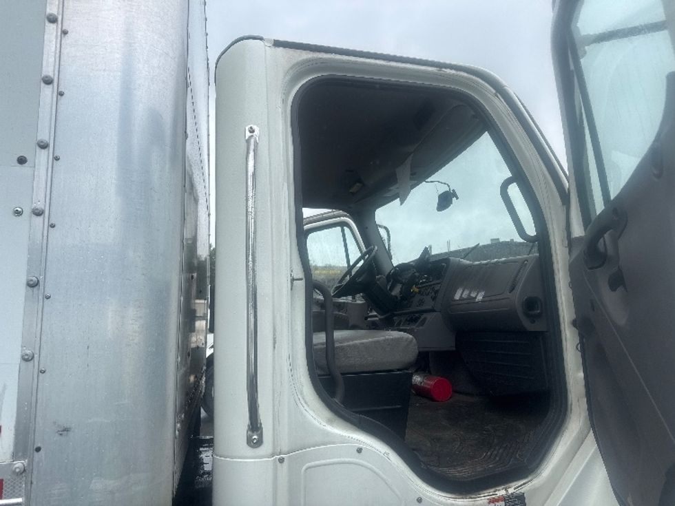Medium Duty Box Truck-Light and Medium Duty Trucks-Freightliner-2019-M2-Capitol Heights-MD-128,242\n\t\tmiles-$ 58,000 - Image 20