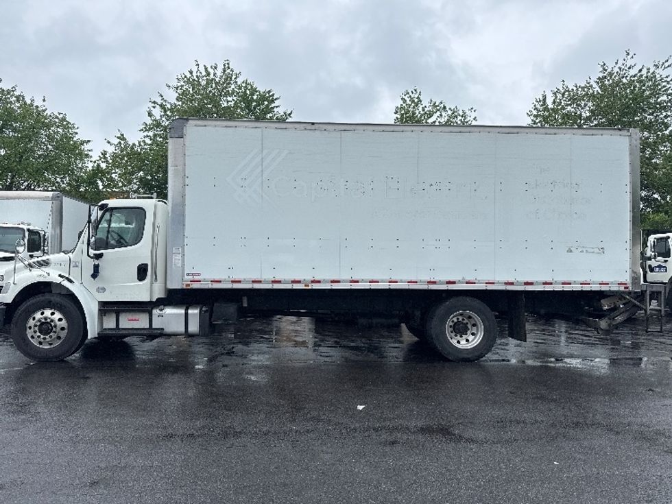 Medium Duty Box Truck-Light and Medium Duty Trucks-Freightliner-2019-M2-Capitol Heights-MD-128,242\n\t\tmiles-$ 58,000 - Image 4