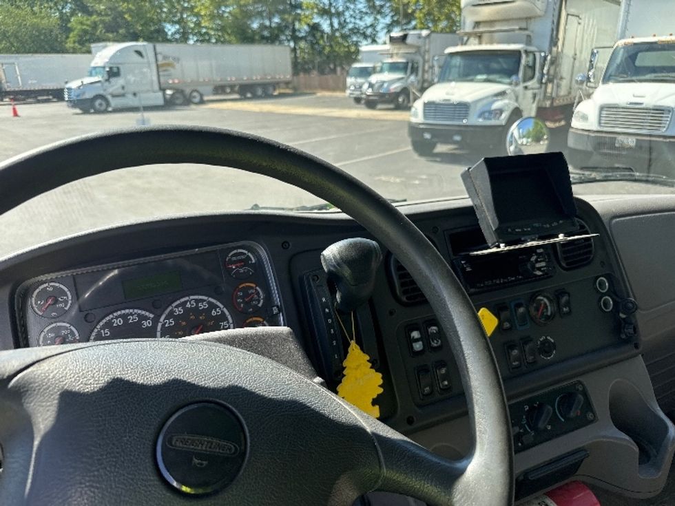 Medium Duty Box Truck-Light and Medium Duty Trucks-Freightliner-2019-M2-Capitol Heights-MD-132,733\n\t\tmiles-$ 55,750 - Image 17