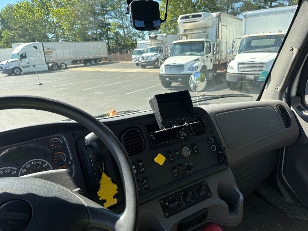 Medium Duty Box Truck-Light and Medium Duty Trucks-Freightliner-2019-M2-Capitol Heights-MD-132,733\n\t\tmiles-$ 55,750 - Image 18