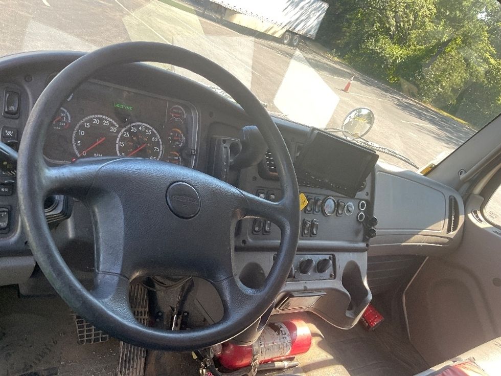 Medium Duty Box Truck-Light and Medium Duty Trucks-Freightliner-2019-M2-Capitol Heights-MD-139,306\n\t\tmiles-$ 58,000 - Image 17