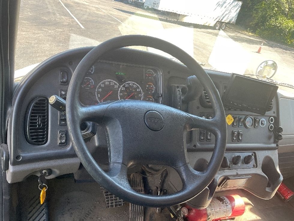 Medium Duty Box Truck-Light and Medium Duty Trucks-Freightliner-2019-M2-Capitol Heights-MD-139,306\n\t\tmiles-$ 58,000 - Image 18