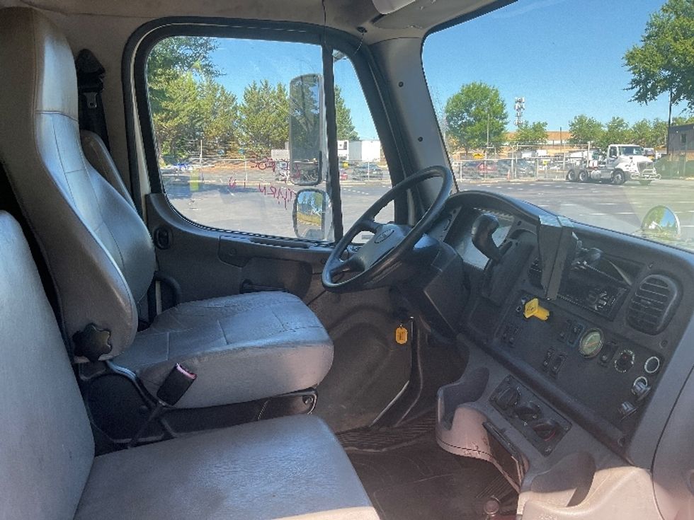 Medium Duty Box Truck-Light and Medium Duty Trucks-Freightliner-2019-M2-Capitol Heights-MD-139,306\n\t\tmiles-$ 58,000 - Image 22