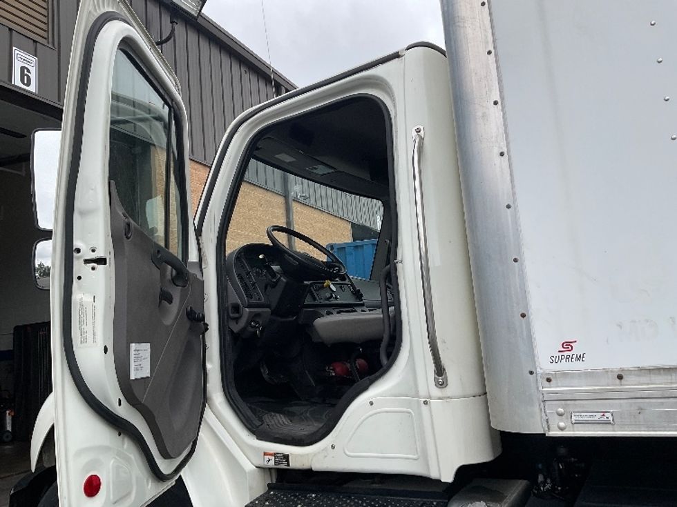 Medium Duty Box Truck-Light and Medium Duty Trucks-Freightliner-2019-M2-Capitol Heights-MD-144,022\n\t\tmiles-$ 55,250 - Image 15