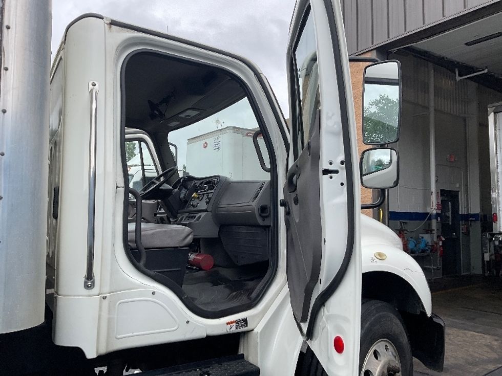 Medium Duty Box Truck-Light and Medium Duty Trucks-Freightliner-2019-M2-Capitol Heights-MD-144,022\n\t\tmiles-$ 55,250 - Image 19