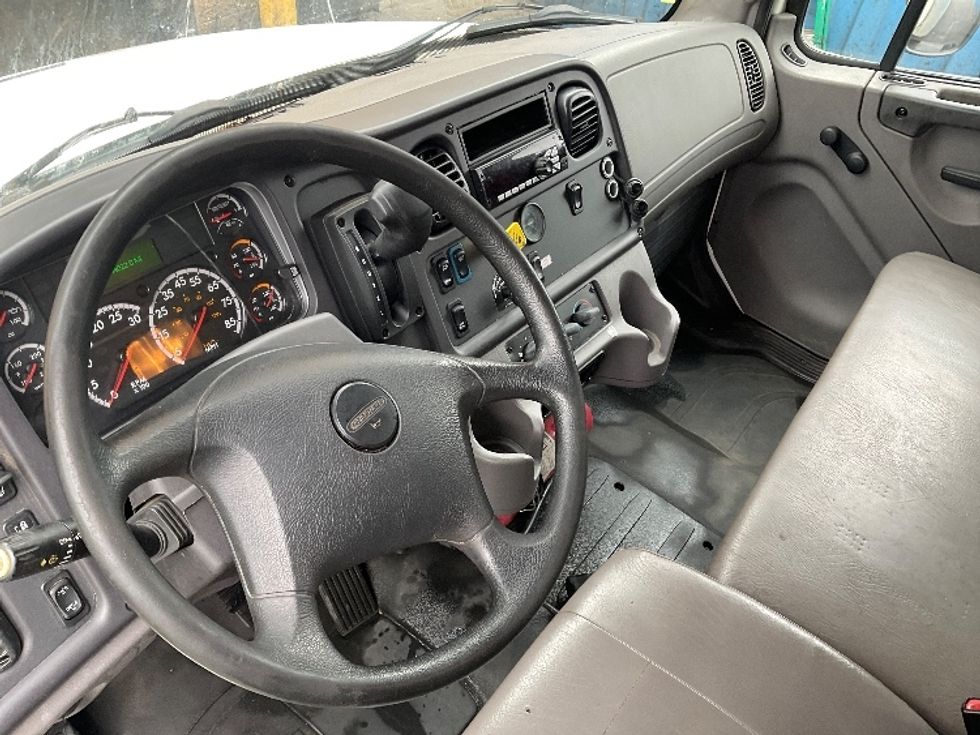 Medium Duty Box Truck-Light and Medium Duty Trucks-Freightliner-2019-M2-Capitol Heights-MD-144,022\n\t\tmiles-$ 55,250 - Image 16
