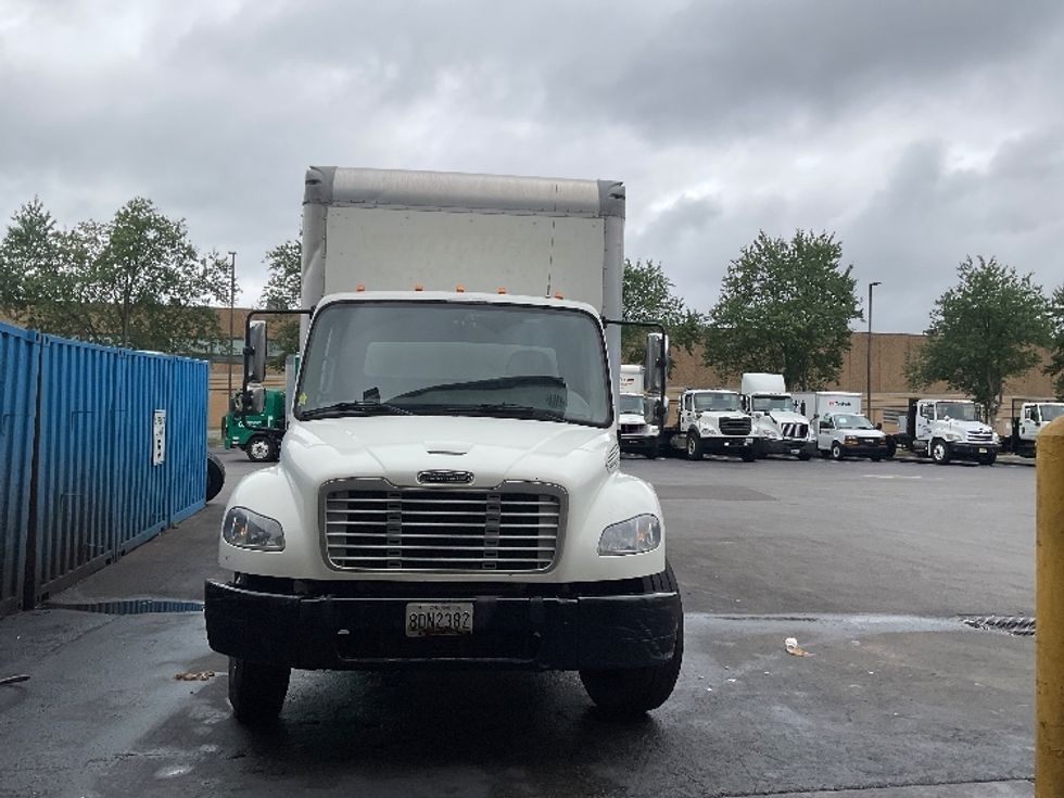 Medium Duty Box Truck-Light and Medium Duty Trucks-Freightliner-2019-M2-Capitol Heights-MD-144,022\n\t\tmiles-$ 55,250 - Image 2