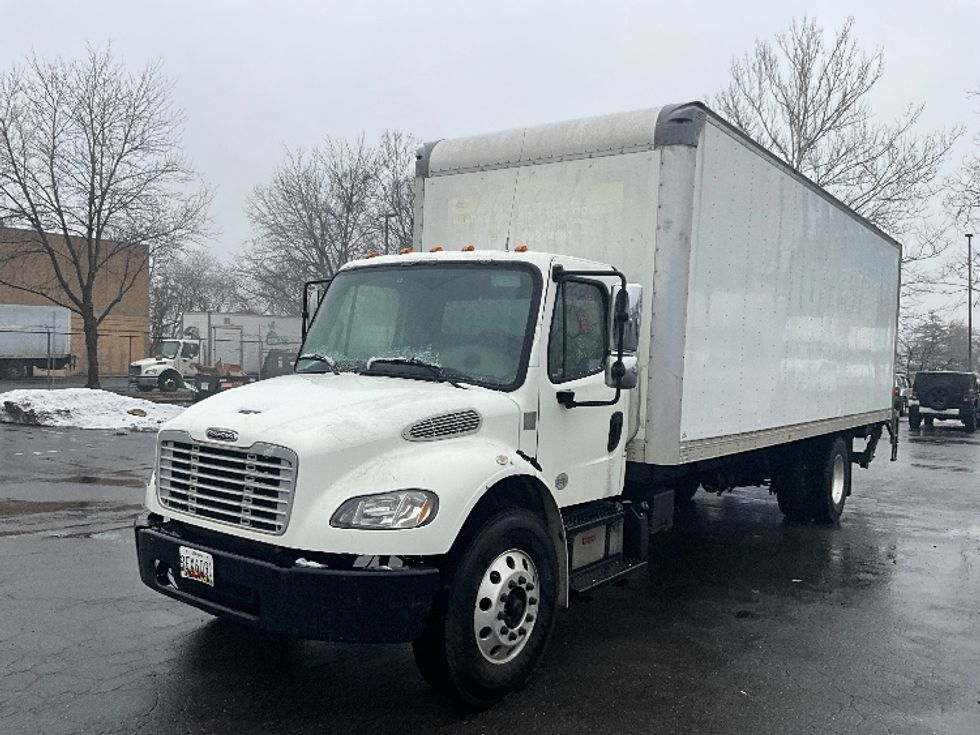 Medium Duty Box Truck-Light and Medium Duty Trucks-Freightliner-2019-M2-Capitol Heights-MD-144,396\n\t\tmiles-$ 53,500 - Image 3