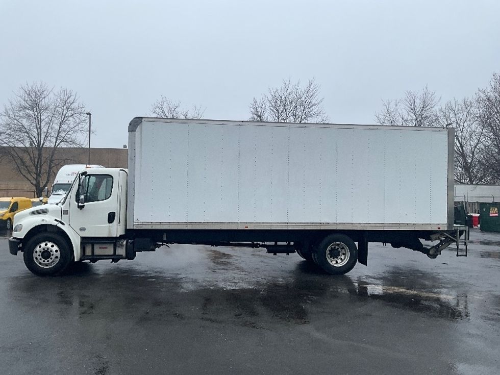 Medium Duty Box Truck-Light and Medium Duty Trucks-Freightliner-2019-M2-Capitol Heights-MD-144,396\n\t\tmiles-$ 53,500 - Image 4