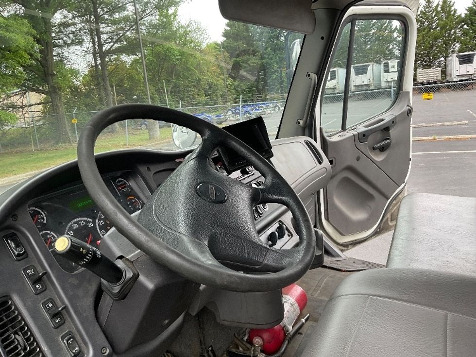 Medium Duty Box Truck-Light and Medium Duty Trucks-Freightliner-2019-M2-Capitol Heights-MD-163,629\n\t\tmiles-$ 48,500 - Image 17