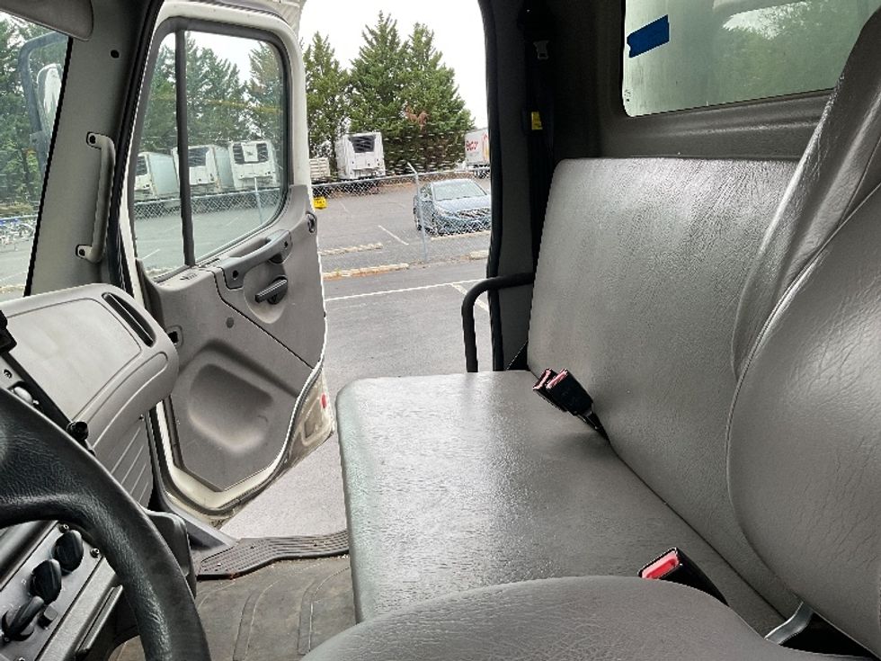 Medium Duty Box Truck-Light and Medium Duty Trucks-Freightliner-2019-M2-Capitol Heights-MD-163,629\n\t\tmiles-$ 48,500 - Image 19
