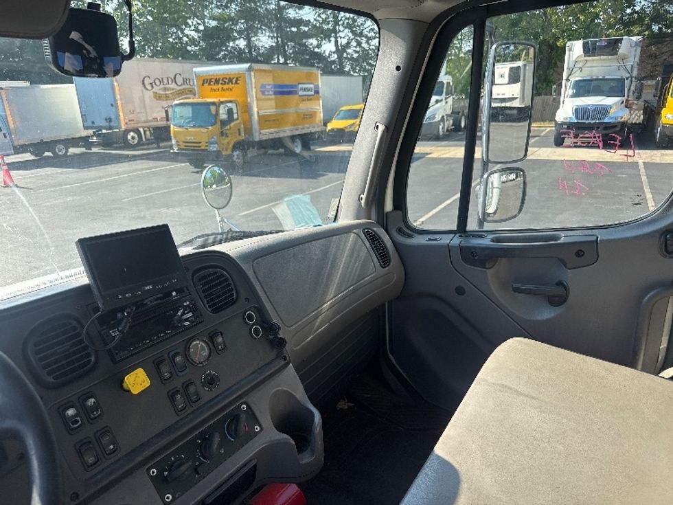 Medium Duty Box Truck-Light and Medium Duty Trucks-Freightliner-2019-M2-Capitol Heights-MD-168,625\n\t\tmiles-$ 49,500 - Image 18