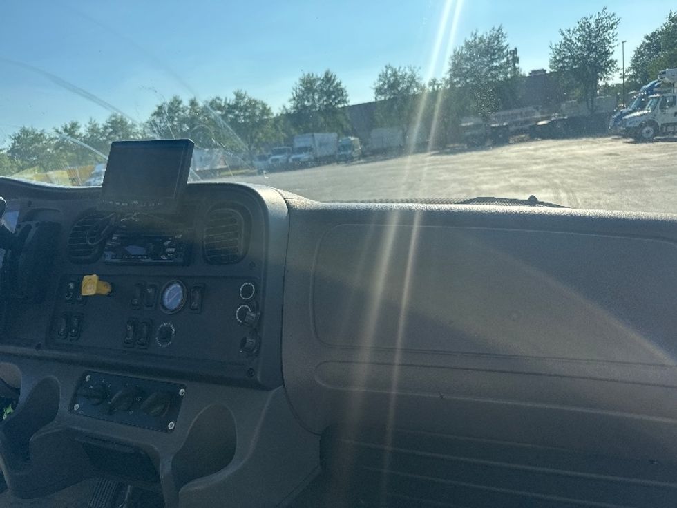 Medium Duty Box Truck-Light and Medium Duty Trucks-Freightliner-2019-M2-Capitol Heights-MD-168,625\n\t\tmiles-$ 49,500 - Image 20