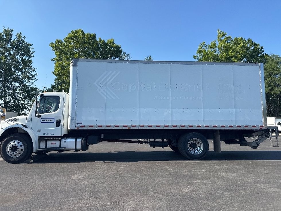 Medium Duty Box Truck-Light and Medium Duty Trucks-Freightliner-2019-M2-Capitol Heights-MD-168,625\n\t\tmiles-$ 49,500 - Image 4