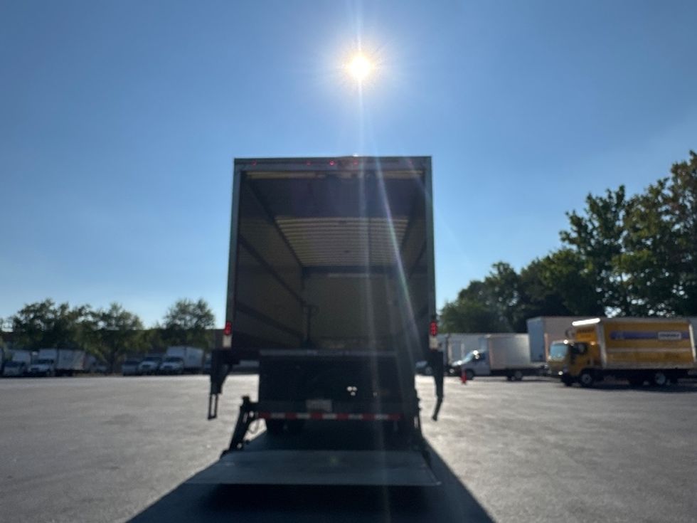 Medium Duty Box Truck-Light and Medium Duty Trucks-Freightliner-2019-M2-Capitol Heights-MD-168,625\n\t\tmiles-$ 49,500 - Image 9