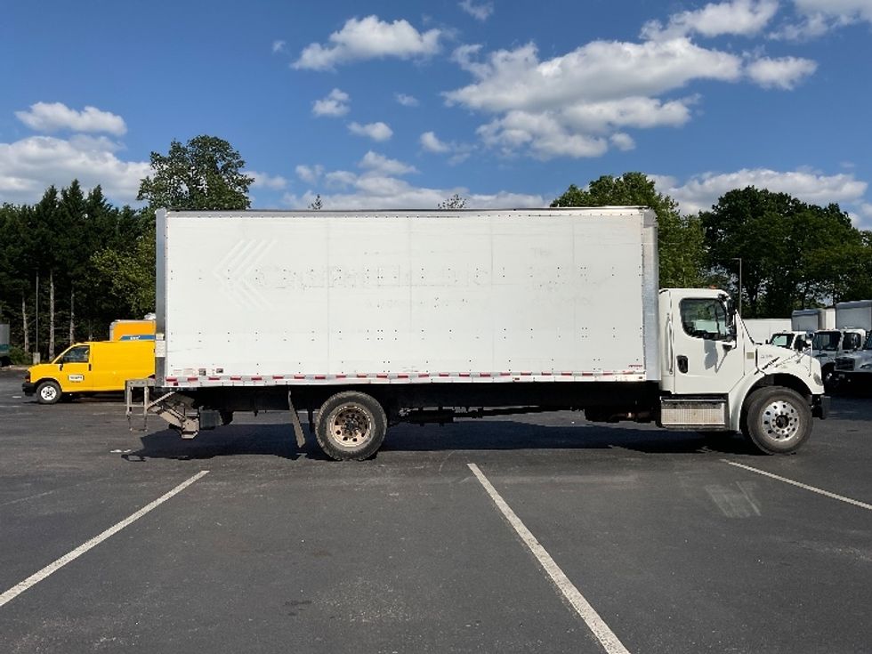 Medium Duty Box Truck-Light and Medium Duty Trucks-Freightliner-2019-M2-Capitol Heights-MD-170,416\n\t\tmiles-$ 50,500 - Image 15