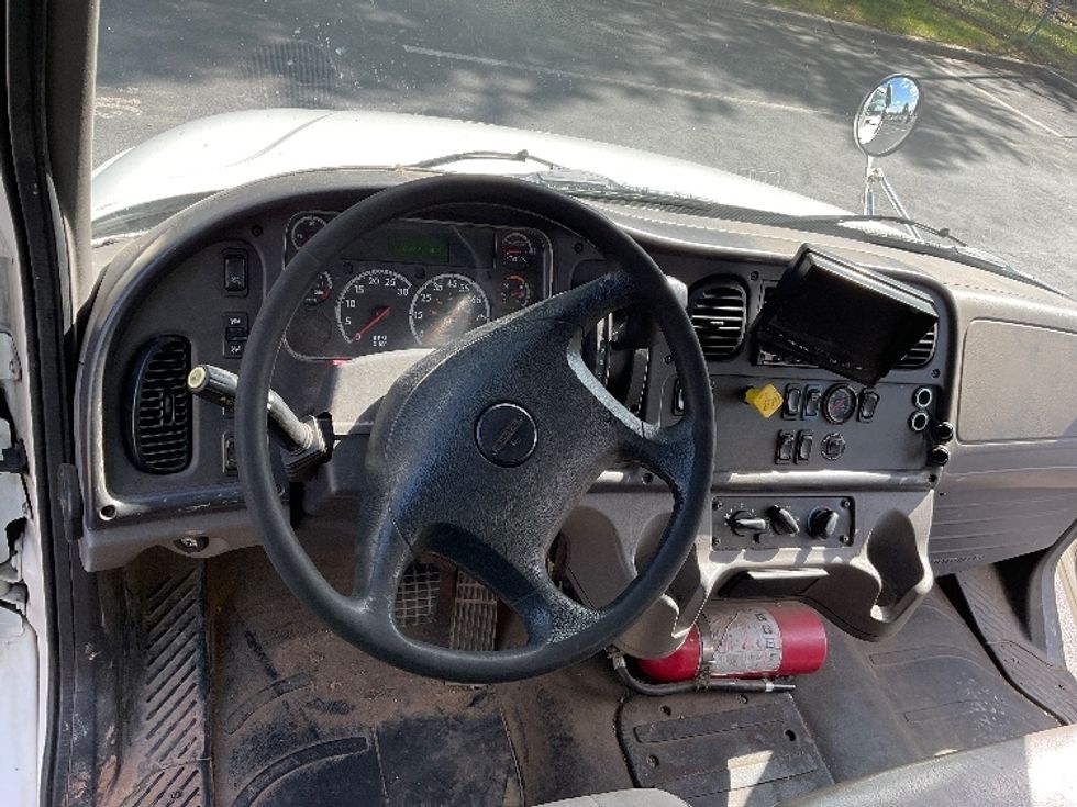 Medium Duty Box Truck-Light and Medium Duty Trucks-Freightliner-2019-M2-Capitol Heights-MD-170,416\n\t\tmiles-$ 50,500 - Image 18