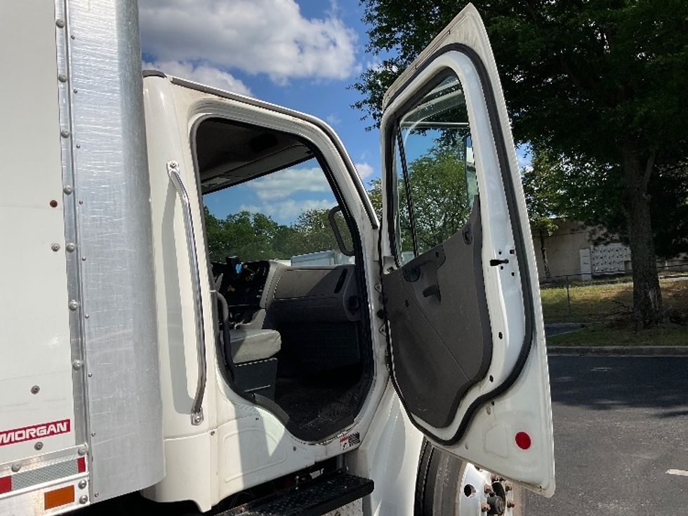 Medium Duty Box Truck-Light and Medium Duty Trucks-Freightliner-2019-M2-Capitol Heights-MD-170,416\n\t\tmiles-$ 50,500 - Image 20