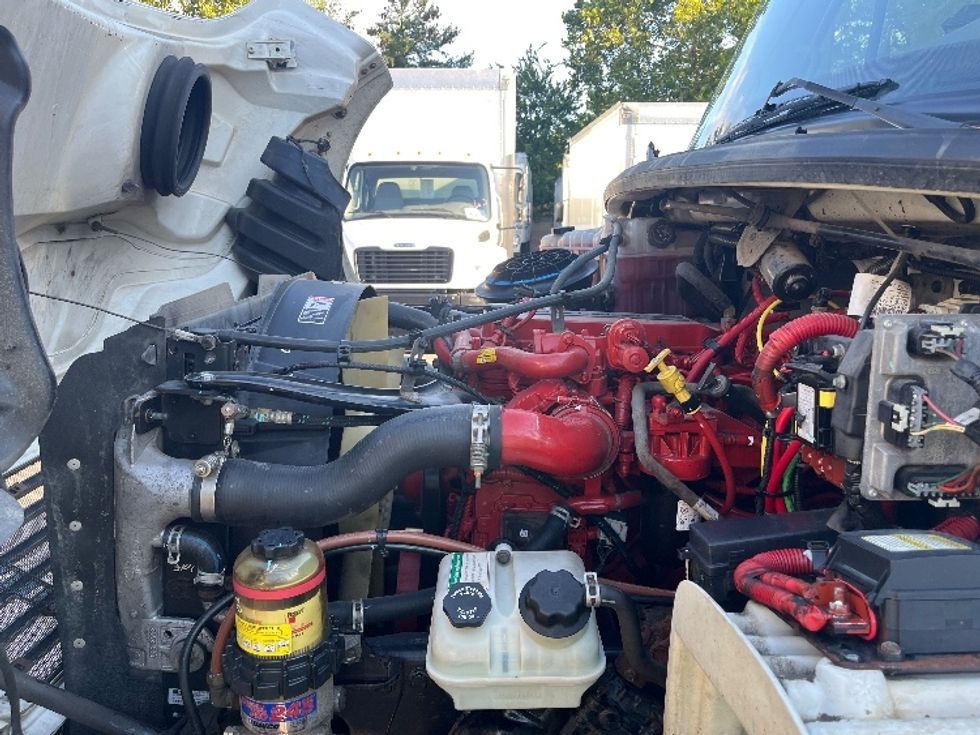 Medium Duty Box Truck-Light and Medium Duty Trucks-Freightliner-2019-M2-Capitol Heights-MD-171,115\n\t\tmiles-$ 51,250 - Image 23