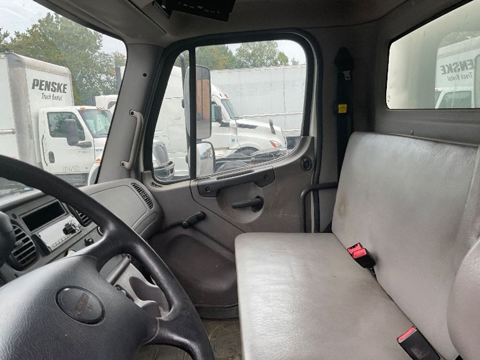 Medium Duty Box Truck-Light and Medium Duty Trucks-Freightliner-2019-M2-Capitol Heights-MD-171,777\n\t\tmiles-$ 51,000 - Image 19