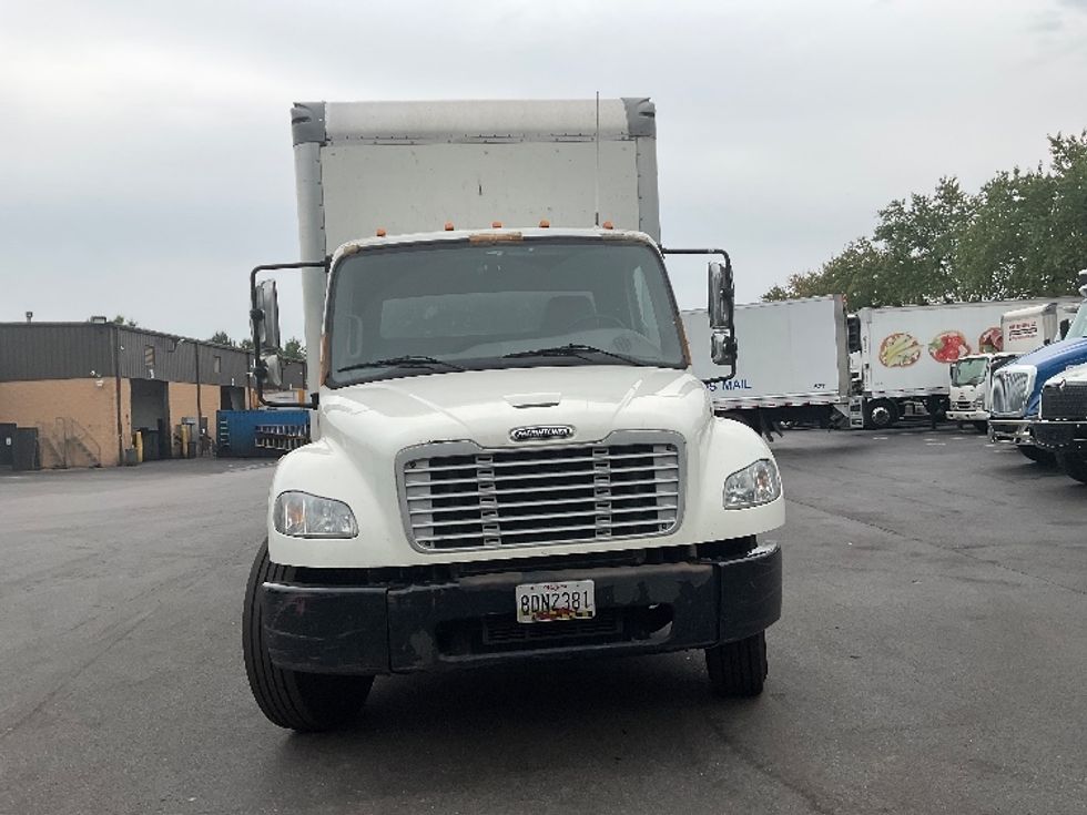 Medium Duty Box Truck-Light and Medium Duty Trucks-Freightliner-2019-M2-Capitol Heights-MD-171,777\n\t\tmiles-$ 51,000 - Image 2