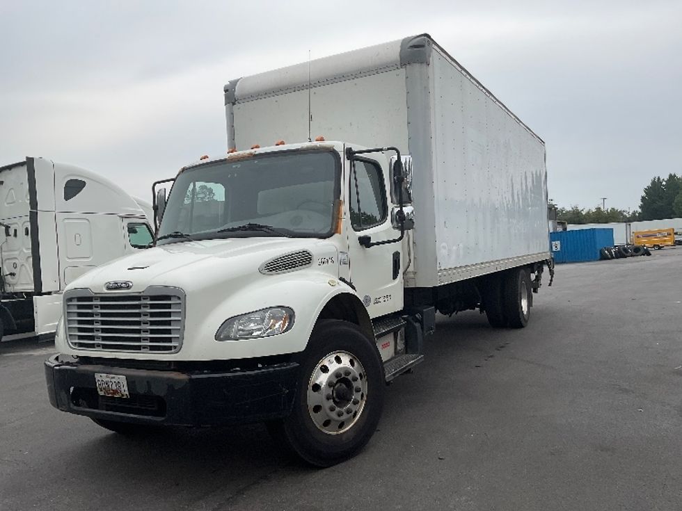 Medium Duty Box Truck-Light and Medium Duty Trucks-Freightliner-2019-M2-Capitol Heights-MD-171,777\n\t\tmiles-$ 51,000 - Image 3