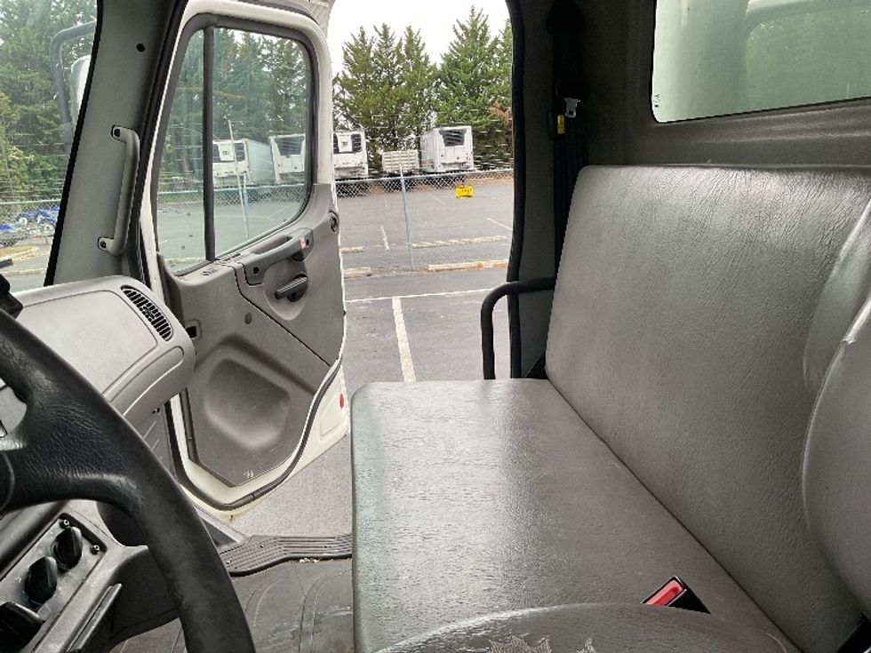 Medium Duty Box Truck-Light and Medium Duty Trucks-Freightliner-2019-M2-Capitol Heights-MD-172,141\n\t\tmiles-$ 50,250 - Image 19
